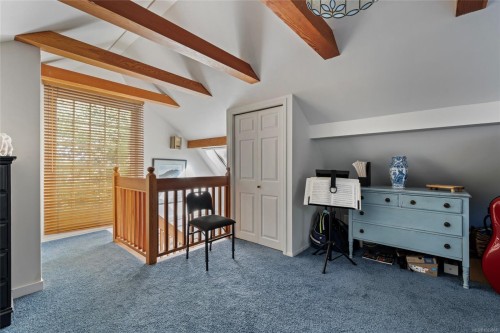 3045 Mcanally Rd, Saanich, BC 