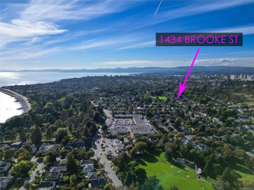 2-1434 Brooke St, Victoria, BC 