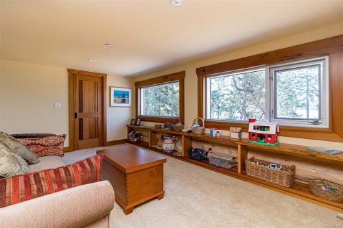 141 Mapleleaf Lane, Sidney Island, BC 