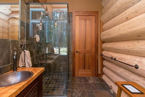 141 Mapleleaf Lane, Sidney Island, BC 