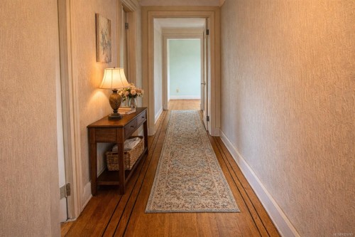 655 Linkleas Ave, Oak Bay, BC 