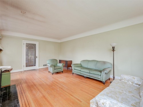 655 Linkleas Ave, Oak Bay, BC 