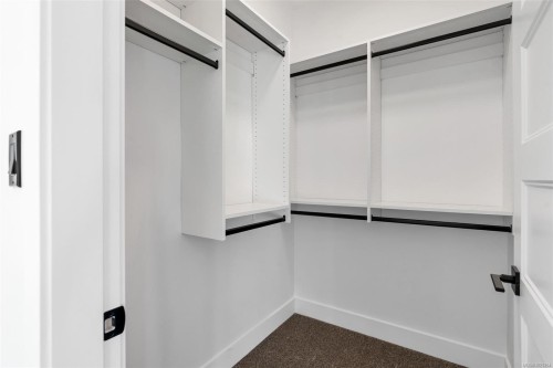 4356 Bains Mill Rd, Duncan, BC - Indoor With Storage