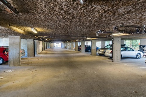 220-2245 James White Blvd, Sidney, BC - Indoor Photo Showing Garage
