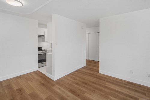 303-2095 Oak Bay Ave, Oak Bay, BC - Indoor