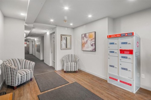 303-2095 Oak Bay Ave, Oak Bay, BC - Indoor