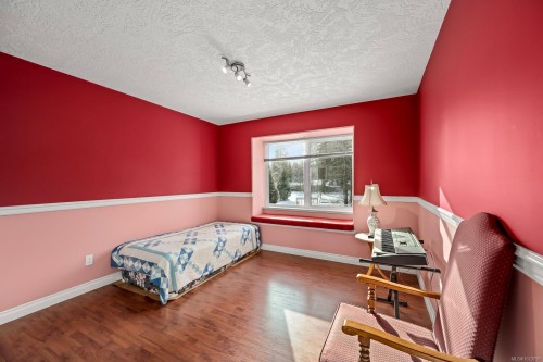 2156 Coleman Rd, Courtenay, BC 