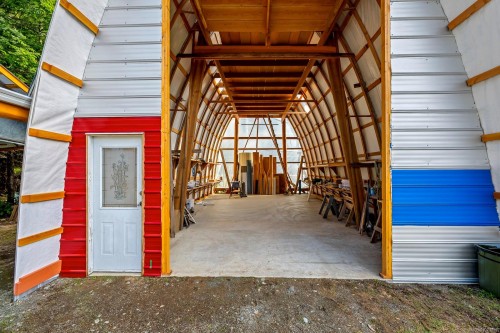 2156 Coleman Rd, Courtenay, BC 