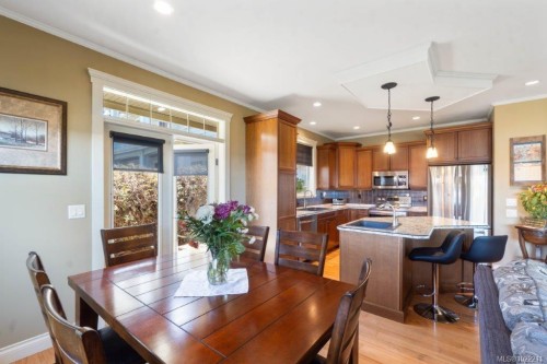 602 Steele Pl, Ladysmith, BC 