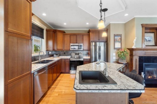 602 Steele Pl, Ladysmith, BC 