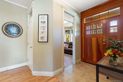 602 Steele Pl, Ladysmith, BC 