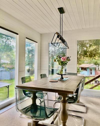4179 Ashe Crescent, Scotch Creek, BC - Indoor Photo Showing Dining Room