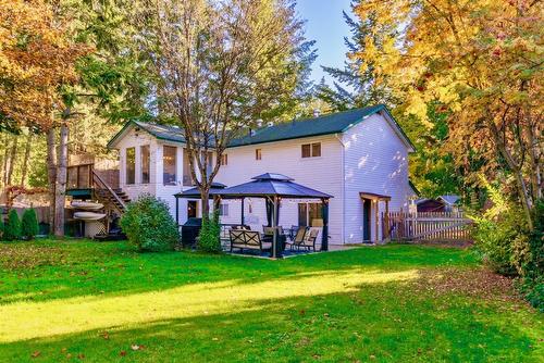 4179 Ashe Crescent, Scotch Creek, BC - Outdoor With Deck Patio Veranda