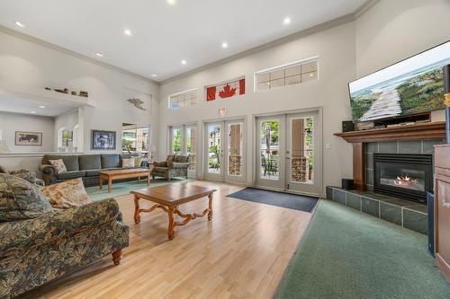 107-3880 Brown Road, West Kelowna, BC - Indoor Photo Showing Living Room With Fireplace