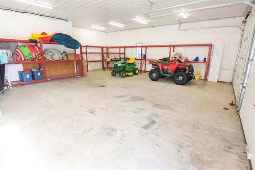 9 Biedler Way, Lac Du Bonnet Rm, MB 