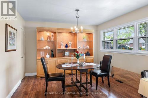 17 Richard Avenue, Kawartha Lakes (Lindsay), ON - Indoor Photo Showing Dining Room