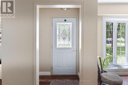 17 Richard Avenue, Kawartha Lakes (Lindsay), ON - Indoor Photo Showing Other Room