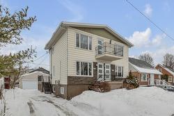 3379  - 3381 Rue St-Victorien  Québec (Beauport), QC G1E 3C1