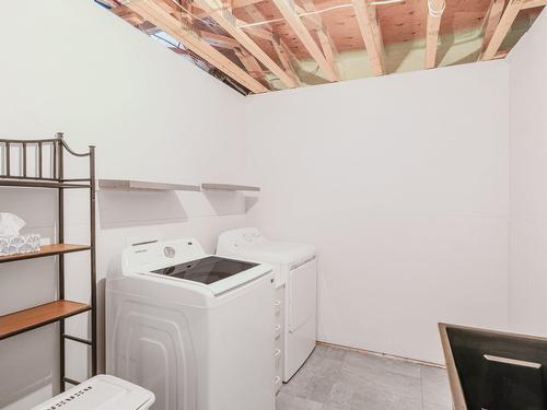 Salle d'eau - 1015 Rue Boivin, Sherbrooke (Brompton/Rock Forest/Saint-Élie/Deauville), QC - Indoor Photo Showing Laundry Room