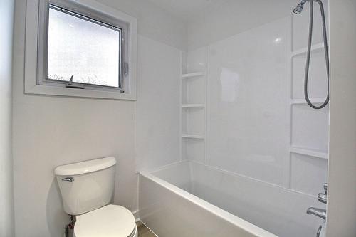 Salle de bains - 1840  - 1840B Rue Duchesne, Val-D'Or, QC - Indoor Photo Showing Bathroom