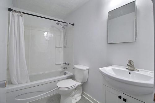 Salle de bains - 1840  - 1840B Rue Duchesne, Val-D'Or, QC - Indoor Photo Showing Bathroom