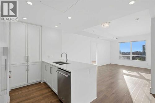 611, 46 9 Street Ne, Calgary, AB - Indoor