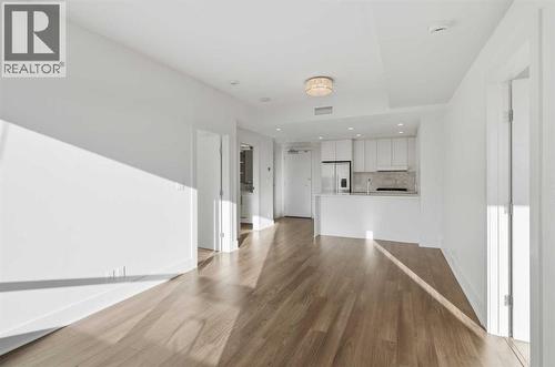 611, 46 9 Street Ne, Calgary, AB - Indoor