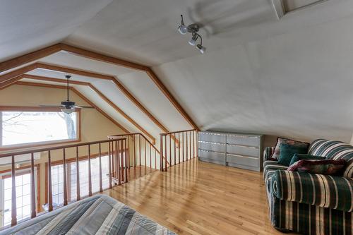 Mezzanine - 4570 Av. Du Tour-Du-Lac, Shawinigan, QC - Indoor Photo Showing Other Room