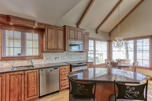 Kitchen - 4570 Av. Du Tour-Du-Lac, Shawinigan, QC - Indoor Photo Showing Kitchen
