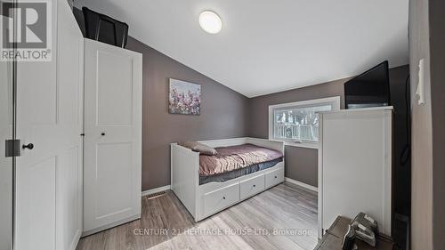 80 Aberdeen Avenue, Brantford, ON - Indoor Photo Showing Bedroom