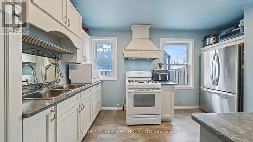 80 Aberdeen Avenue, Brantford, ON - Indoor Photo Showing Kitchen With Double Sink