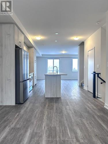 45 Peace Lane, Richmond Hill, ON - Indoor Photo Showing Kitchen