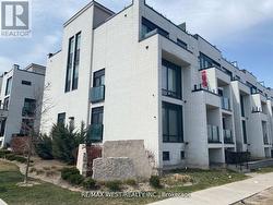 421 - 130 WIDDICOMBE HILL BOULEVARD  Toronto, ON M9R 4A6