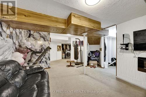 18 - 10 Chalkstone Drive, London South, ON - Indoor