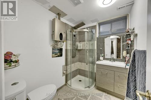 18 - 10 Chalkstone Drive, London South, ON - Indoor Photo Showing Bathroom
