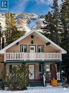 22 Westcastle Loop  Rural Pincher Creek No. 9, M.D. Of, AB T0K 1W0