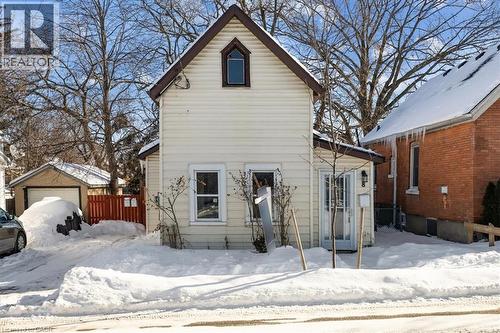 8 TASKER Street  St. Catharines, ON L2R 3Z8