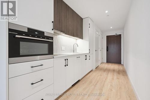 304 - 741 King Street W, Kitchener, ON - Indoor