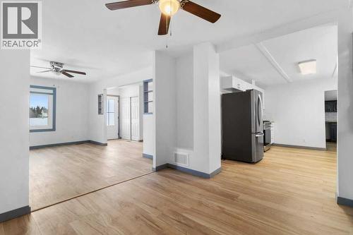 4919 50 Avenue, Morningside, AB - Indoor Photo Showing Other Room