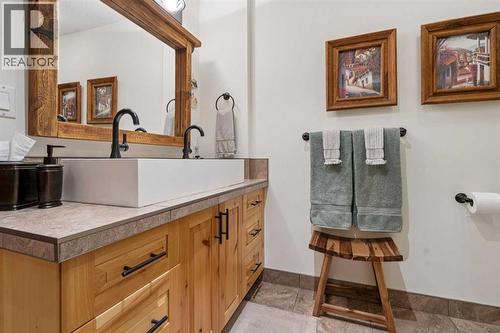 5031 Viceroy Drive Nw, Calgary, AB - Indoor