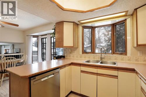 5 Fairview Crescent E, Brooks, AB 