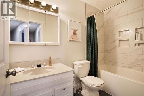 5 Fairview Crescent E, Brooks, AB 