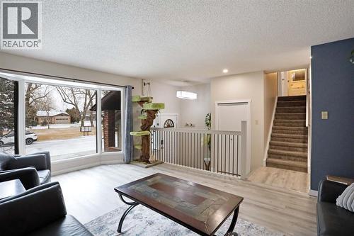 5 Fairview Crescent E, Brooks, AB 