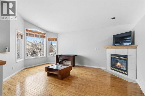 213 Diefenbaker Drive, Fort Mcmurray, AB 