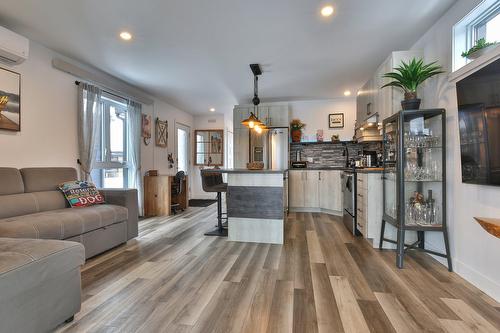 Cuisine - 1495 Rue Welch, Farnham, QC - Indoor