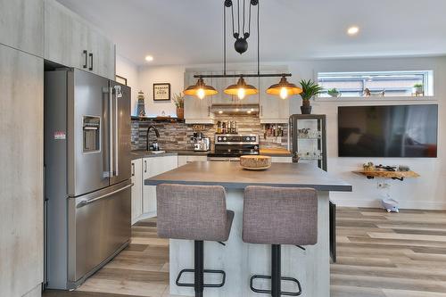 Cuisine - 1495 Rue Welch, Farnham, QC - Indoor Photo Showing Kitchen With Upgraded Kitchen