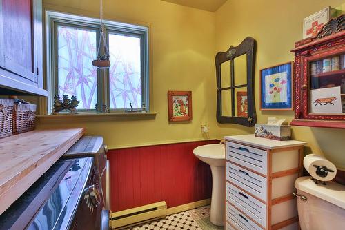 Salle d'eau - 75 6E Rang, Mont-Saint-Grégoire, QC - Indoor Photo Showing Other Room