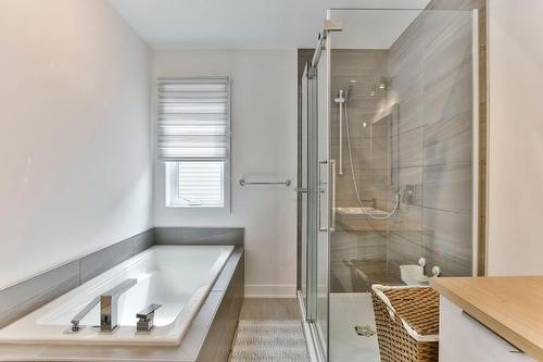 Bathroom - 1584 Rue St-André, L'Assomption, QC - Indoor Photo Showing Bathroom