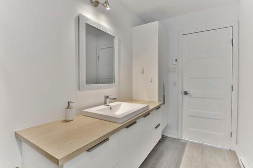 Bathroom - 1584 Rue St-André, L'Assomption, QC - Indoor Photo Showing Bathroom