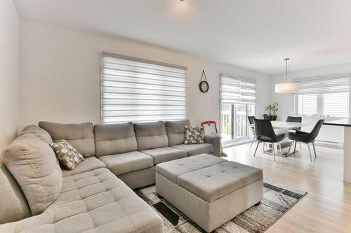 Living room - 1584 Rue St-André, L'Assomption, QC - Indoor Photo Showing Living Room